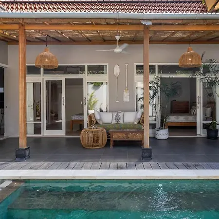 Spacious Two Bedroom Modern Tropical Home